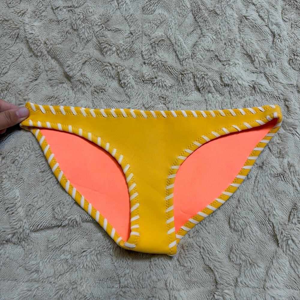 TRIANGL Bikini Set - Picture 6 of 8